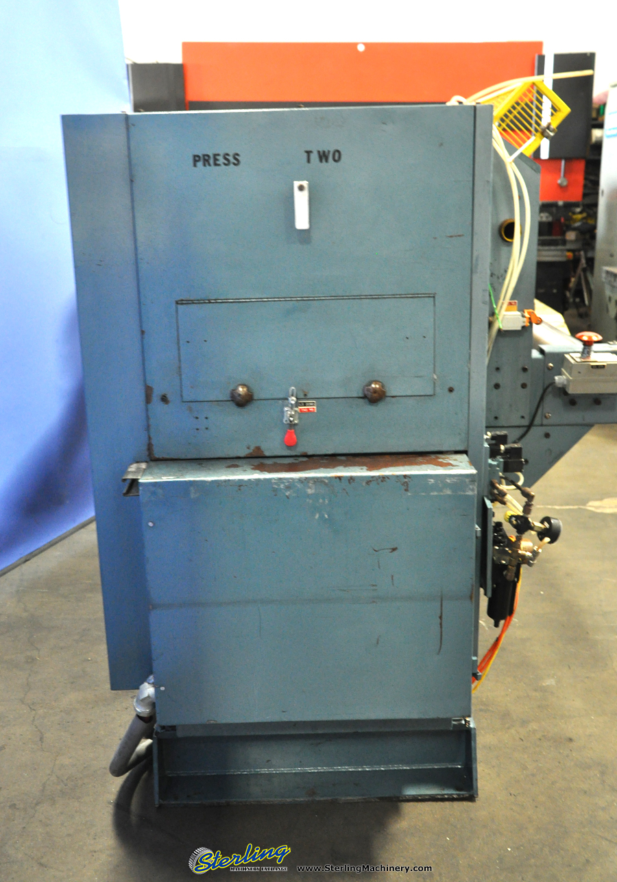 Used Samco Full Beam Die Cutting Clicker Press Machine For Use With