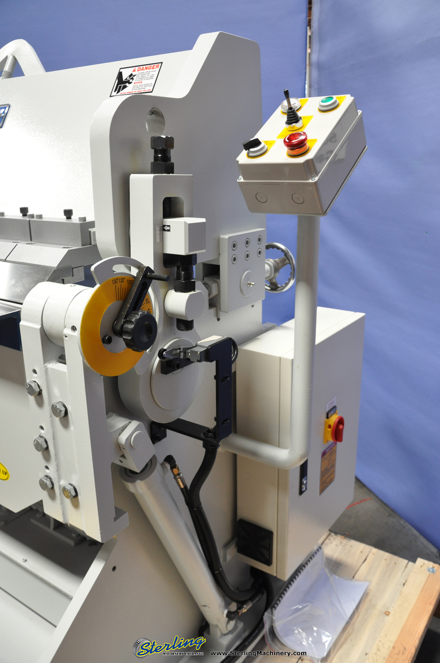 Brand New Birmingham Hydraulic Box and Pan Finger Brake Hydraulic