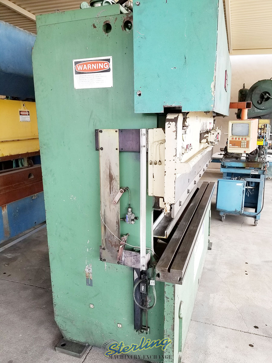 hydraulic brake piston press