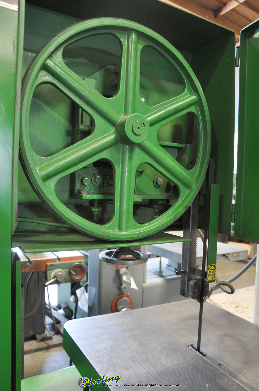 For Sale 20" Used Sawmaster Vertical Bandsaw, Mdl. DY500S, Blade