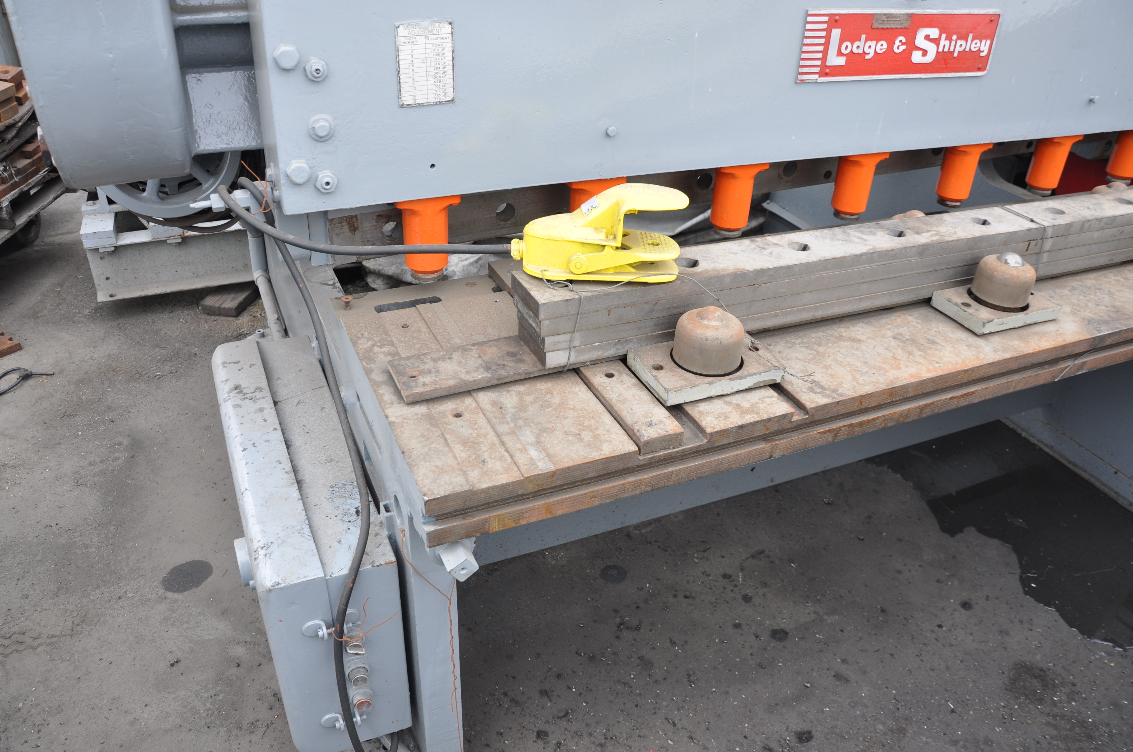 Used-Lodge & Shipley-Used Lodge & Shipley Power Squaring Shear-0806-A2834-017