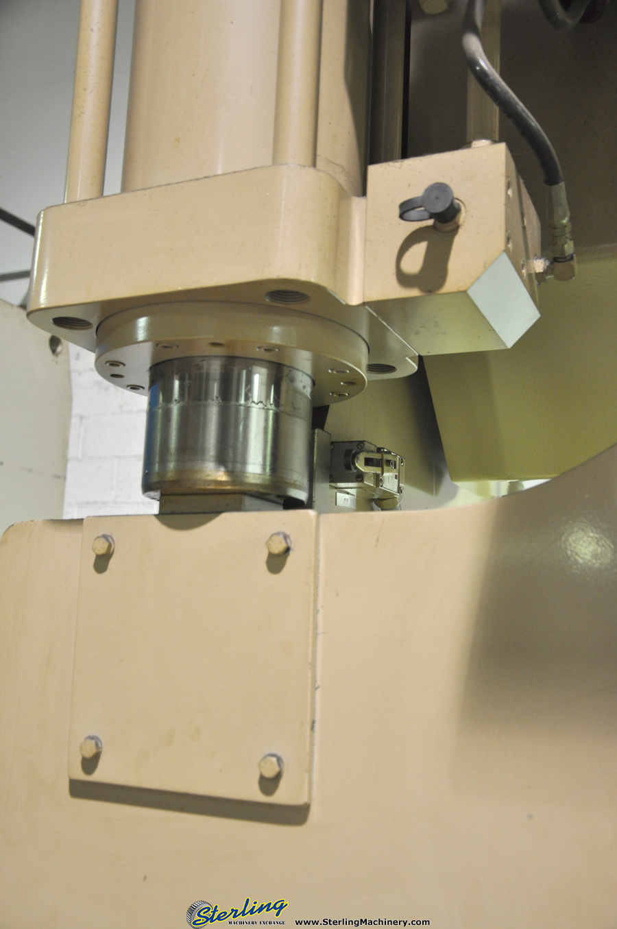 Used Cincinnati 5 Axis Form Master II CNC Hydraulic Press Brake With