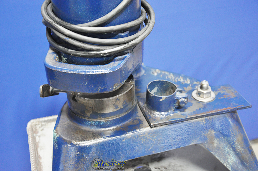 For Sale 5" Used Strippit Bench Type Portable Tool and Die Punch & Die