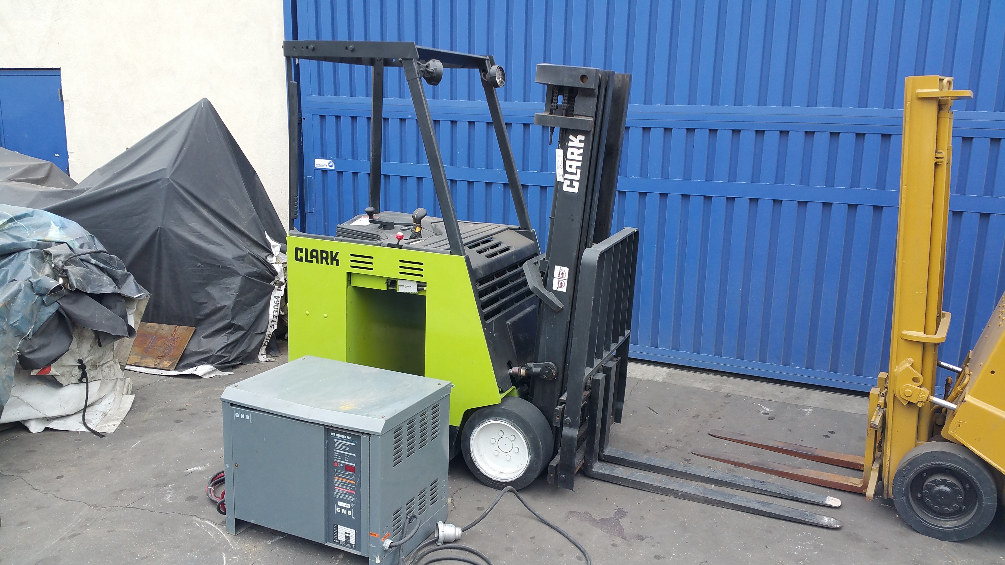 For Sale 3,500 Lbs. Used Clark Forklift, Mdl. ESMII 17, Attachments
