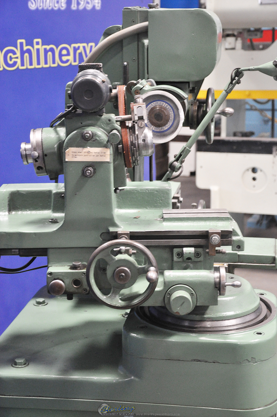 Used Cincinnati Monset Cutter & Tool Grinder With Motorized Workhead