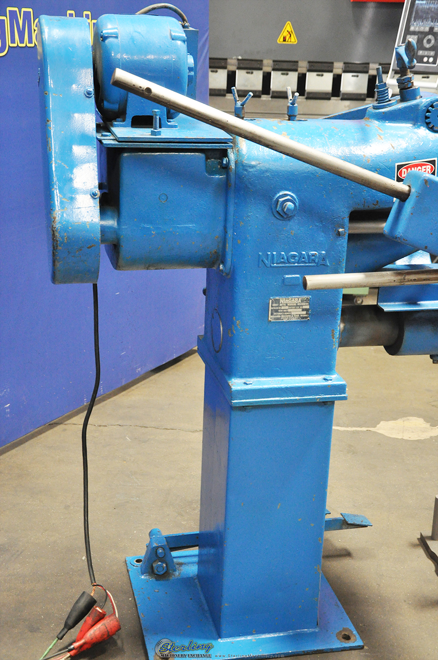 For Sale 12 14 16 Ga. Used Niagara Power Rotary Crimping & Beading