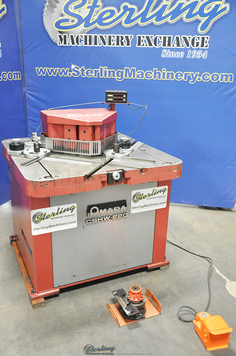 For Sale 1/4" x 8.66" Used Amada Heavy Duty Hydraulic Coper, Radius