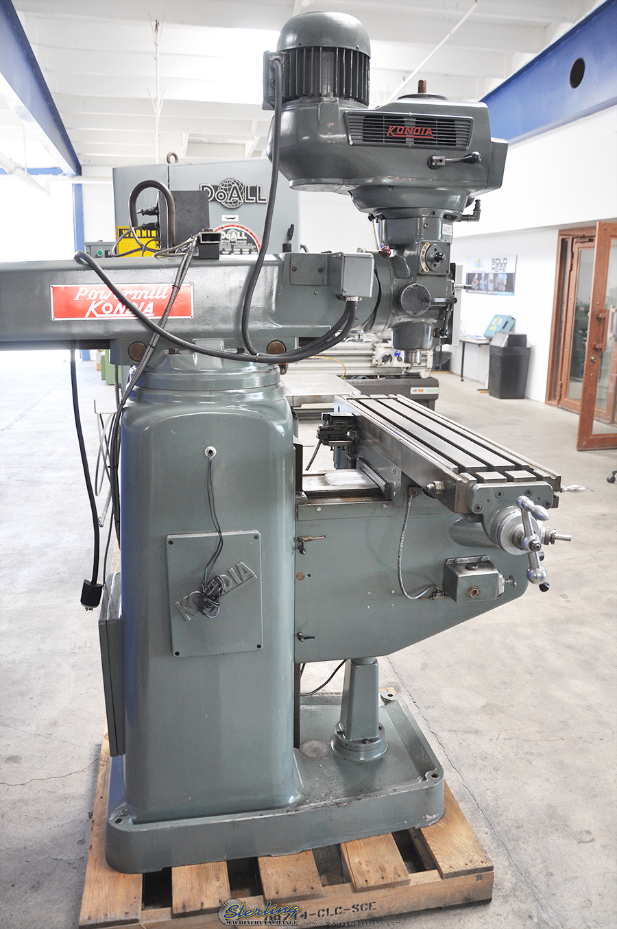 Used Kondia Vertical Milling Machine with Variable Speed Head Sterling