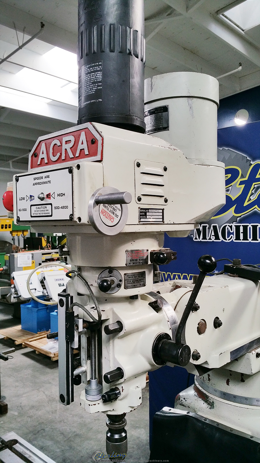 Used Acra Variable Speed Vertical Milling Machine Vertical