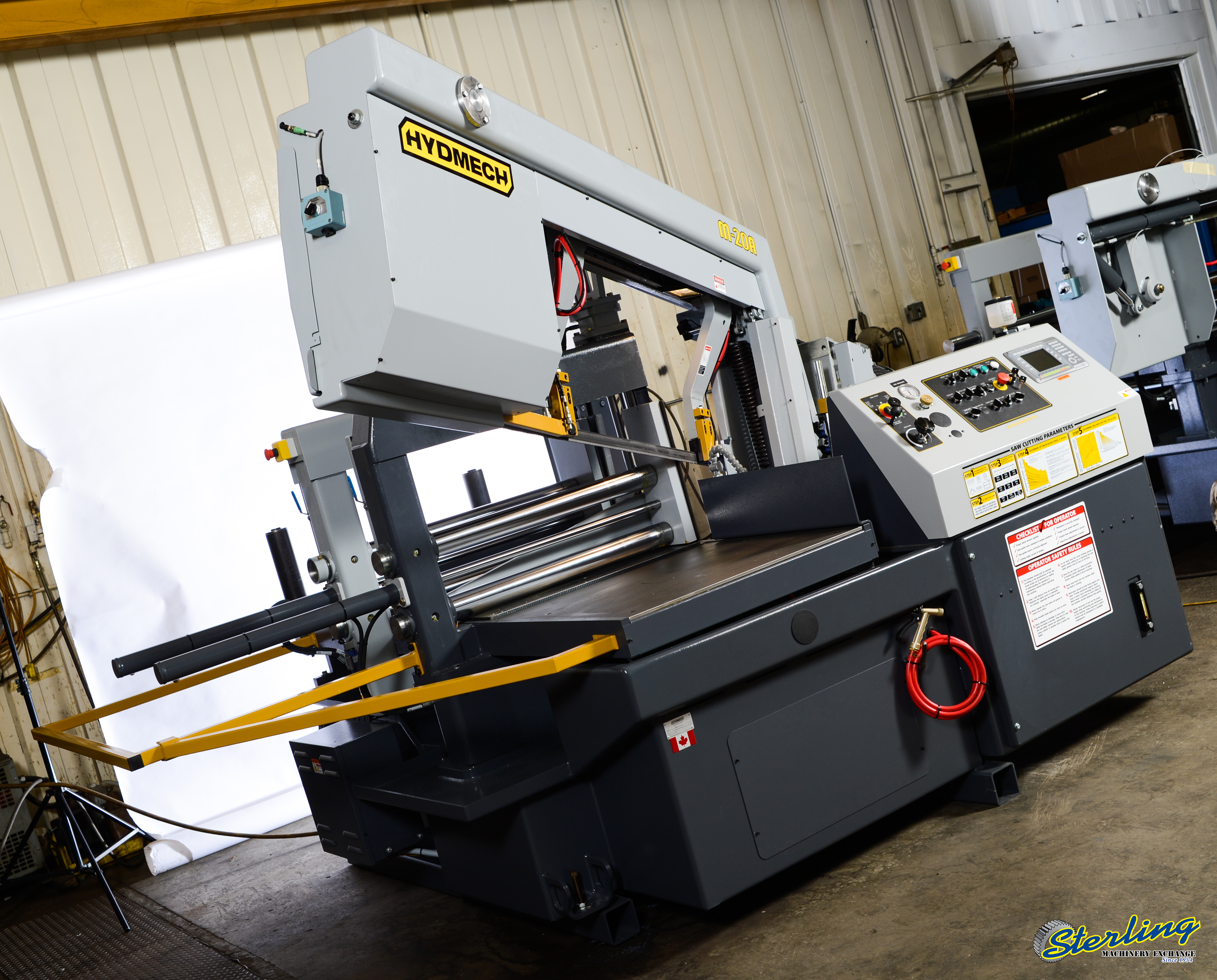 For Sale 18" x 18" Brand New Hydmech Automatic Dual Post Horizontal