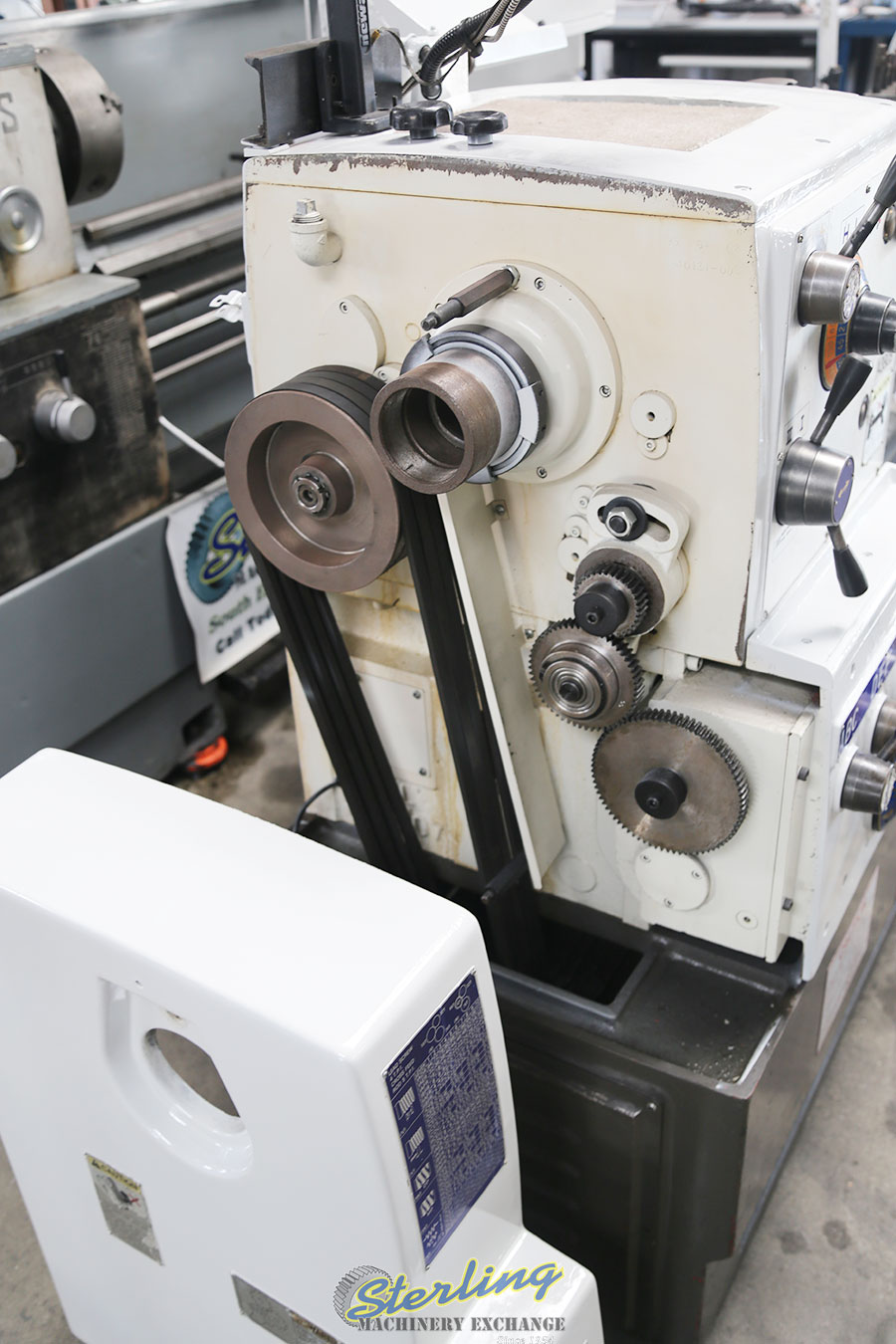 Used-Victor-Used Victor Geared Head Gap Bed Lathe-2060S-A3929-023