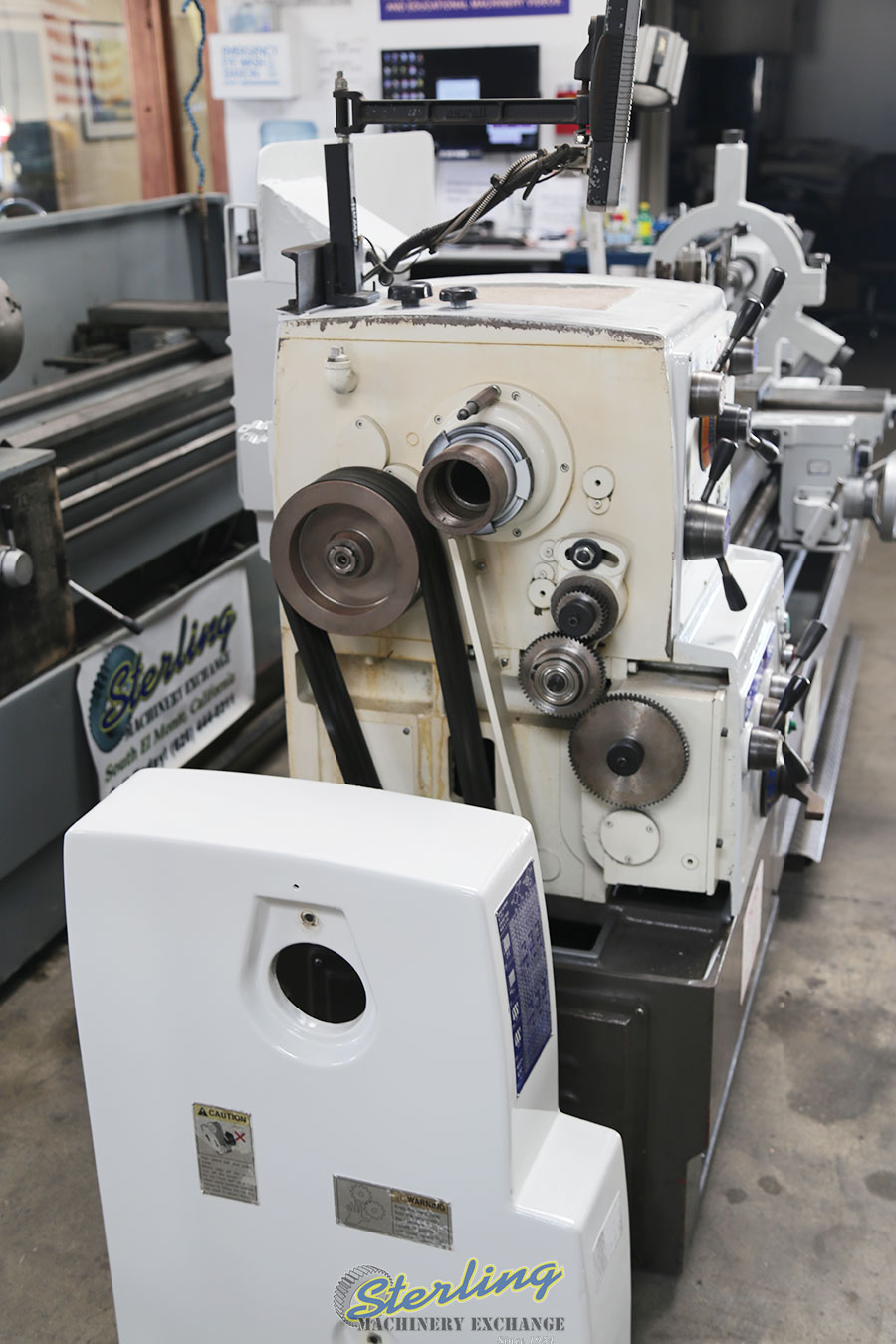 Used-Victor-Used Victor Geared Head Gap Bed Lathe-2060S-A3929-013