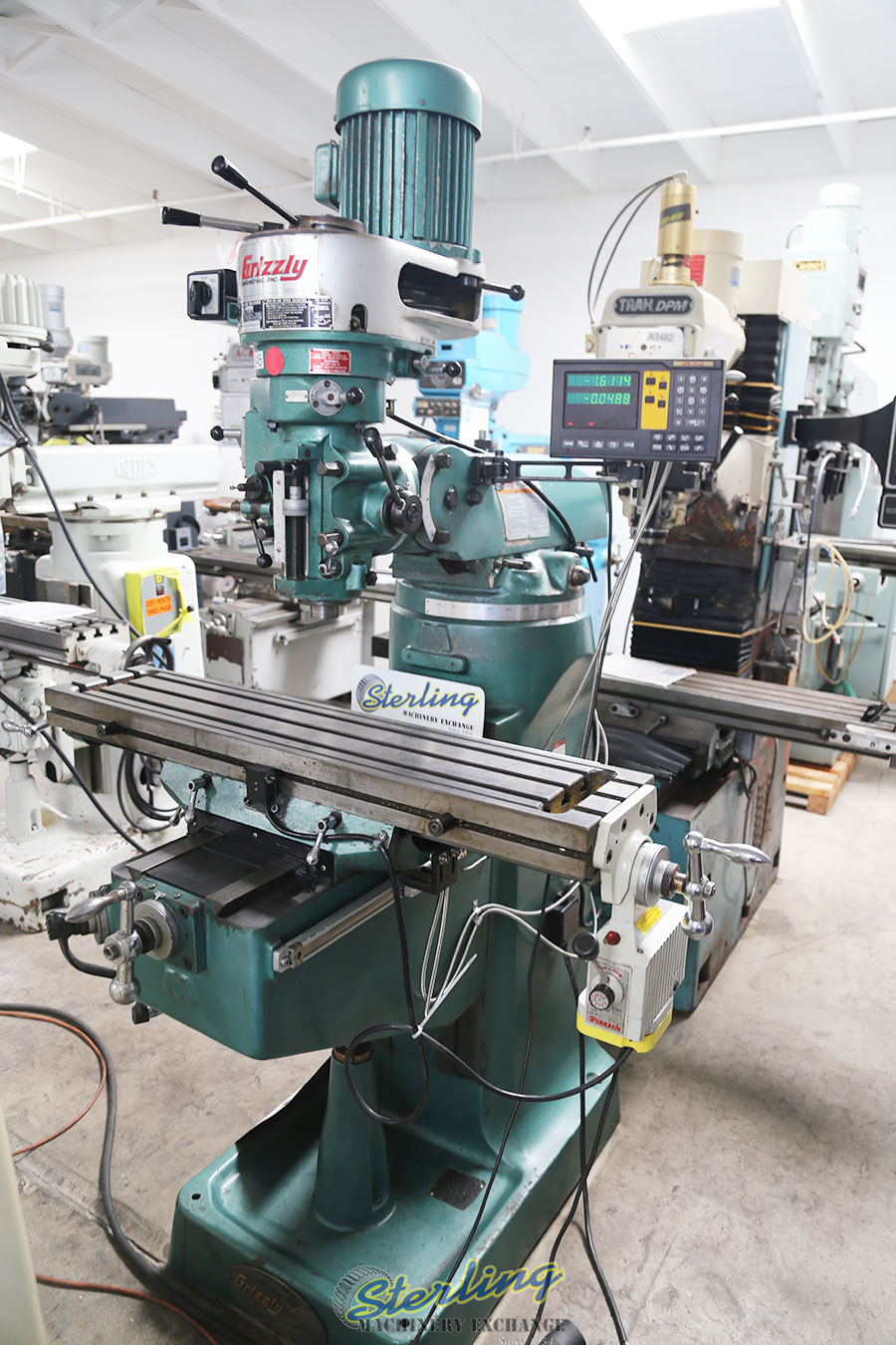 For Sale 9" x 42" Used Grizzly Vertical Mill Machine, Mdl. G4027, 2