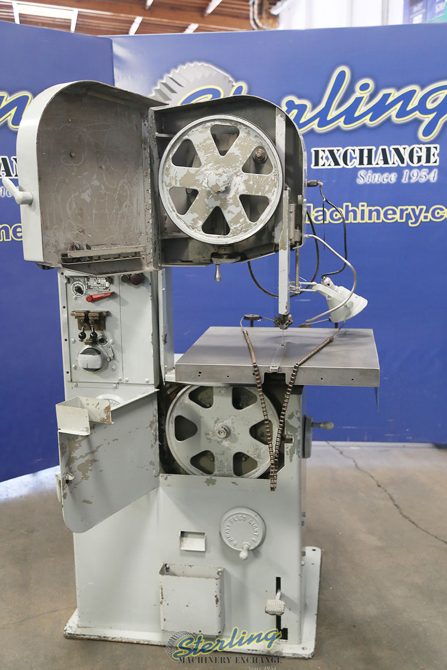 Used DoAll Vertical Bandsaw For Metal Cutting Sterling Machinery