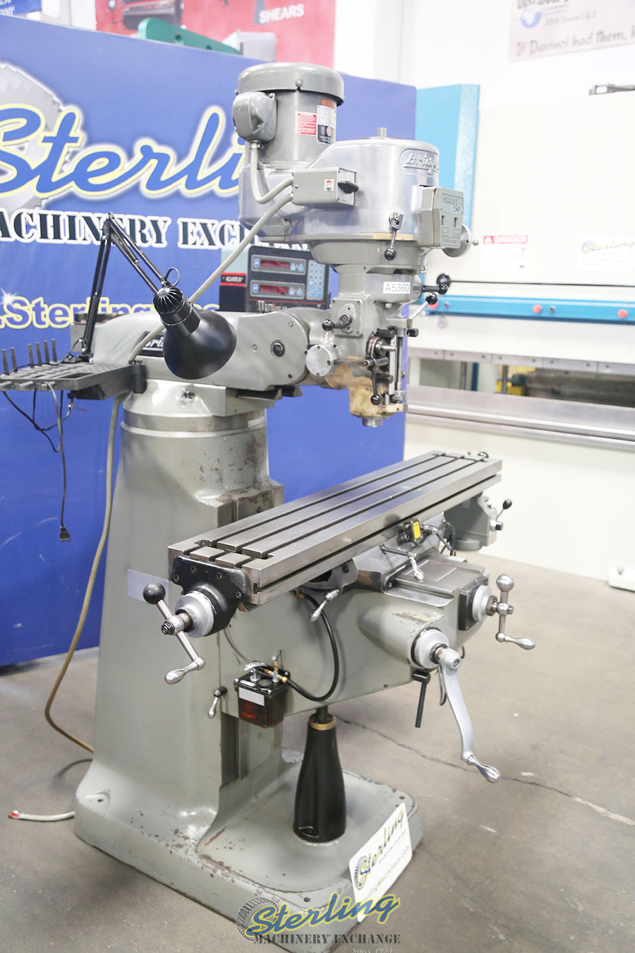 USED BRIDGEPORT VARIABLE SPEED VERTICAL MILLING MACHINE Vertical