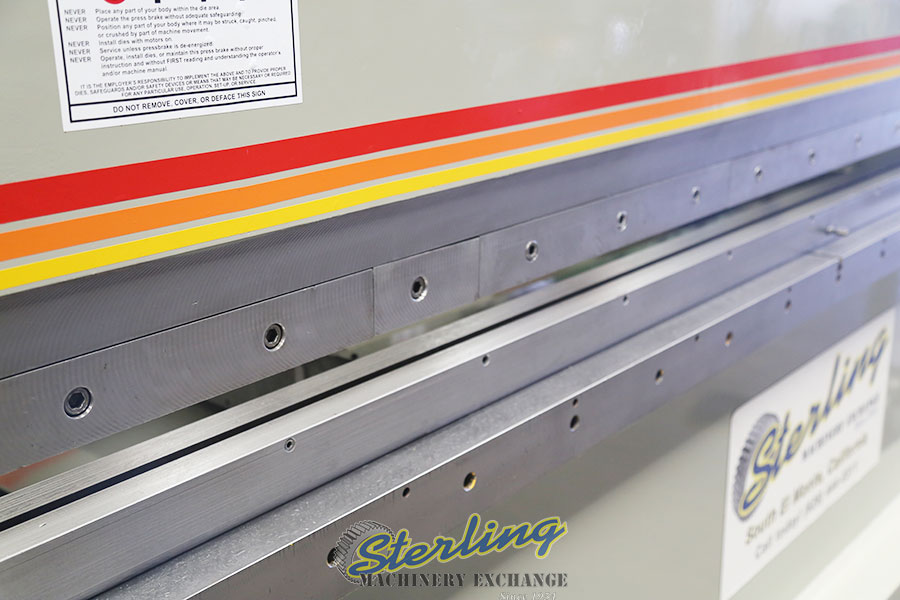 Used Accurpress Hydraulic Press Brake With Light Curtains Sterling