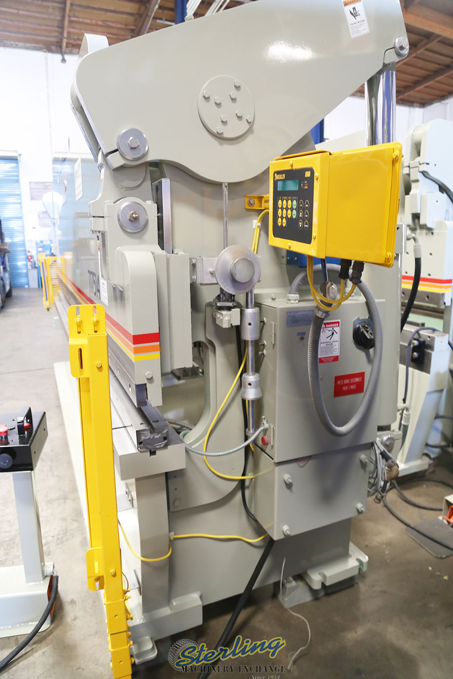 Used Accurpress Hydraulic Press Brake With Light Curtains Sterling