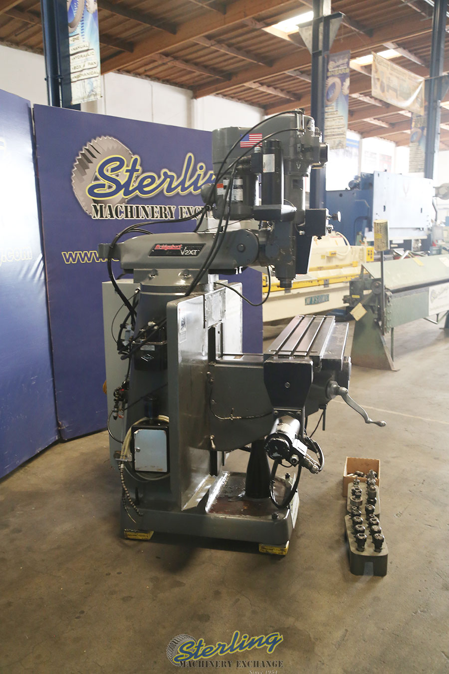 Used Bridgeport V2XT CNC 3 Axis CNC Knee Milling Machine Vertical CNC