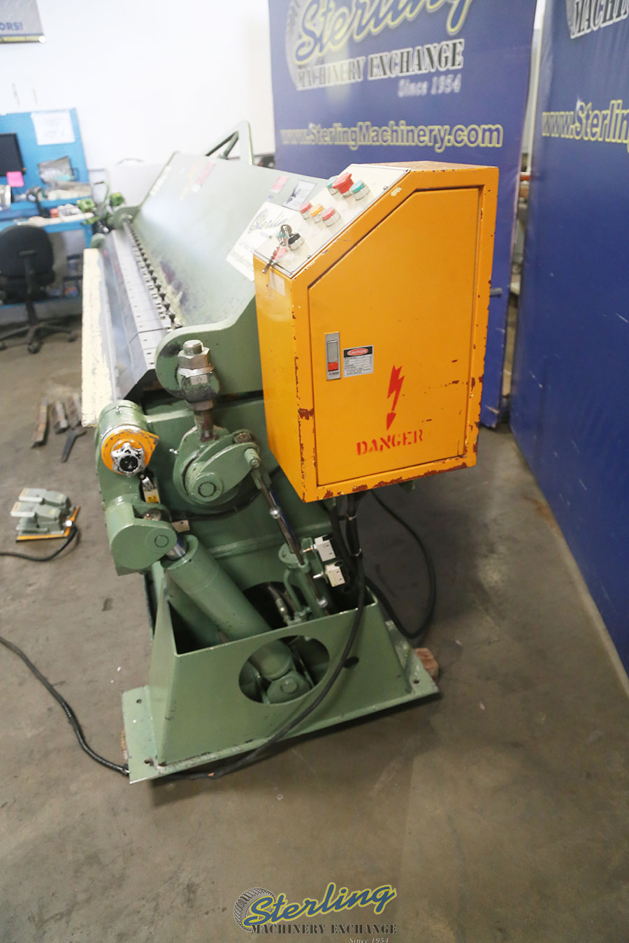 For Sale 12 Ga. x 8' Used Chicago Hydraulic Powered Leaf Brake, Mdl