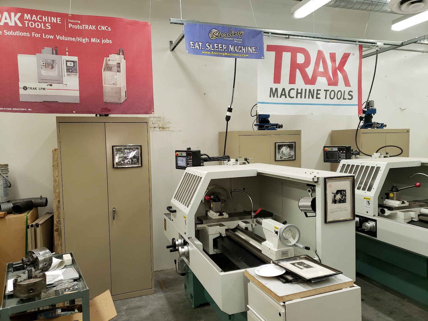 Manual lathe training classroom