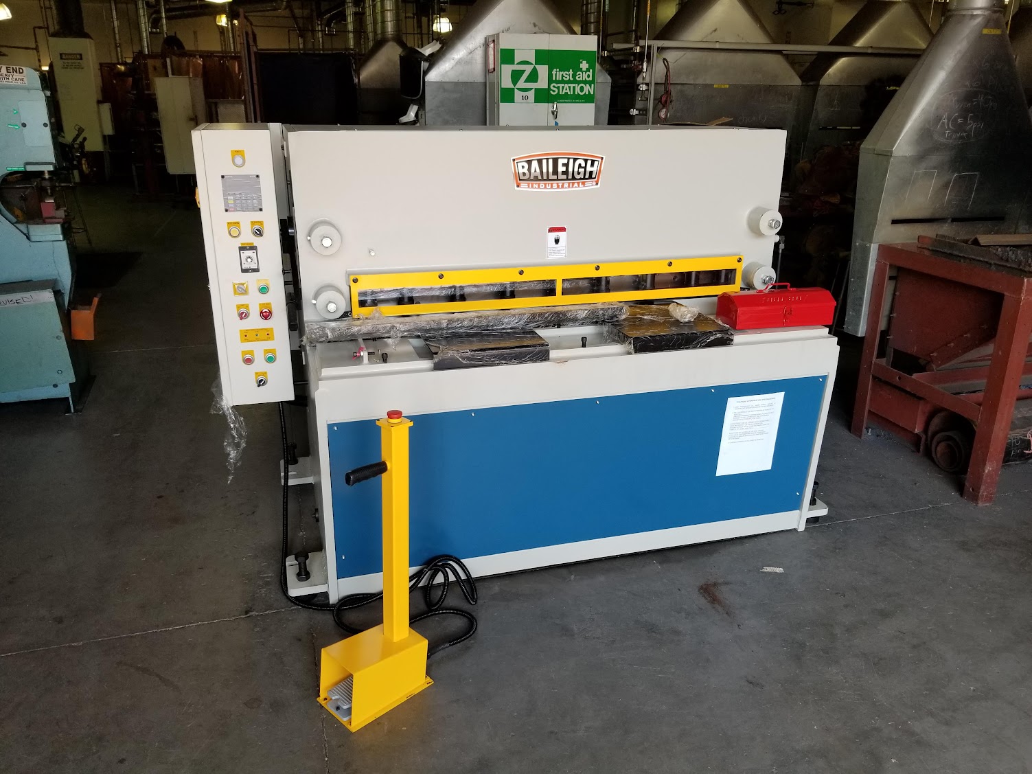 School metal fabrication training lab