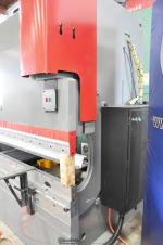 brand new cincinnati baseform hydraulic 3 axis cnc press brake90BX8